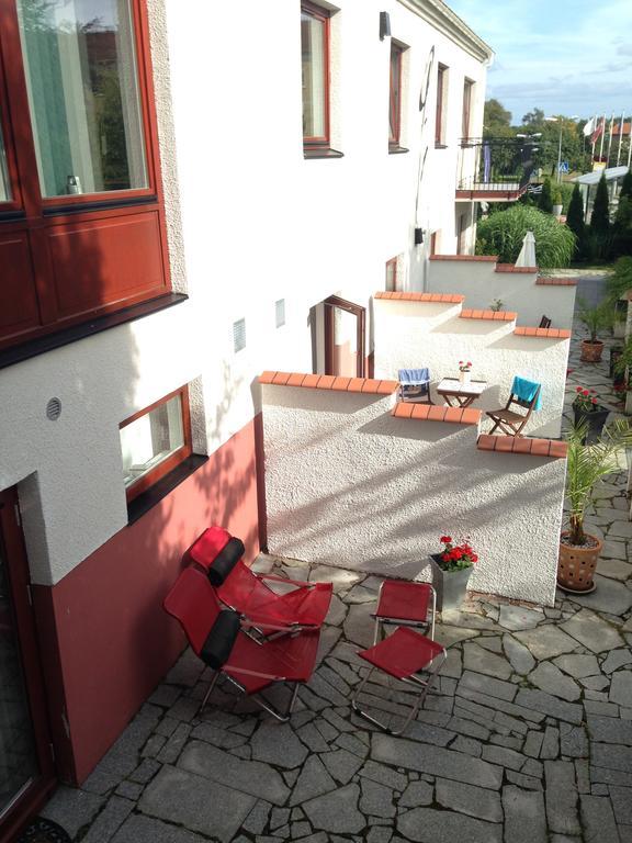 Solrosen I Simrishamn - Oesterlen Ngoại thất bức ảnh