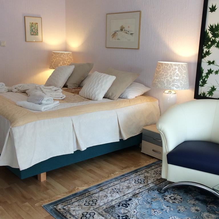 Solrosen I Simrishamn - Oesterlen Ngoại thất bức ảnh