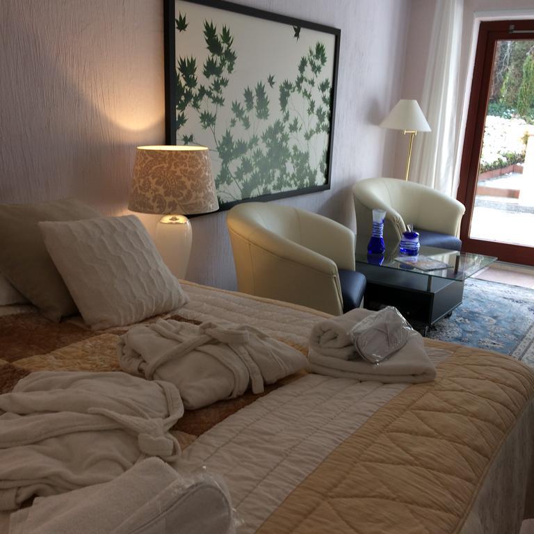 Solrosen I Simrishamn - Oesterlen Ngoại thất bức ảnh