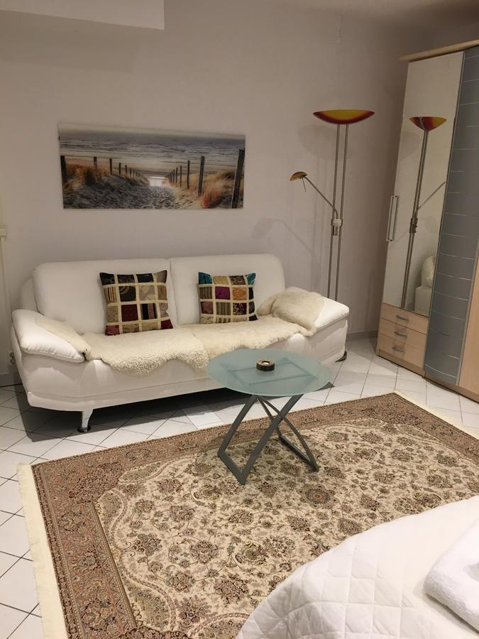 Solrosen I Simrishamn - Oesterlen Ngoại thất bức ảnh